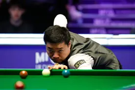单局总得分195分创历史，丁俊晖闯入英锦赛四强图片