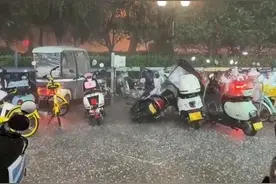 “西安冰雹”冲上热搜 陕西气象：人工增雨不会造成冰雹图片