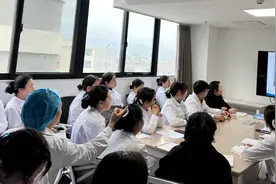 “聚焦静疗”，精益求精——汉滨区第三人民医院静脉治疗小组开展静疗专题培训图片