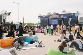 国内音乐节“遍地开花”，乐迷为何不买单？图片