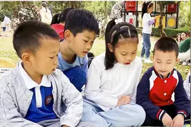 社区阅读传书香 亲子伴读暖时光图片