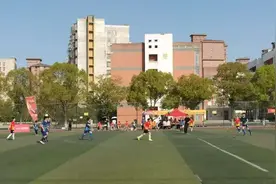 庐江县城北小学勇夺2025年庐江县小学生足球赛男子甲组冠军图片