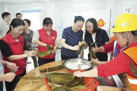 “粽”情端午！深圳工地一线建设者暖心过节图片