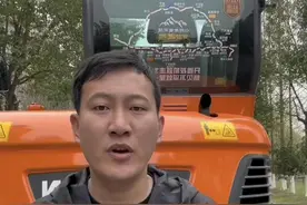 马鞍山小伙开挖掘机自驾拉萨、珠峰大本营，一路帮忙修路、拉车图片