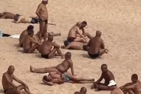 “巧克力大爷”跳海救人！还有另一个身份……图片