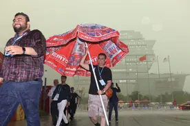 图集 | 广州强对流天气来袭！白昼如夜，大雨倾盆图片