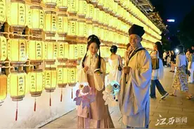 中秋夜游滕王阁图片