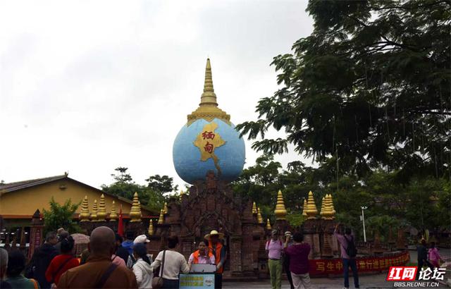 岁暖时刻丨瑞丽“一寨两国”，走一步到缅甸，转个身是家乡