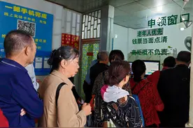 曲靖：优化公交服务 让避暑游客成为曲靖“新市民”图片