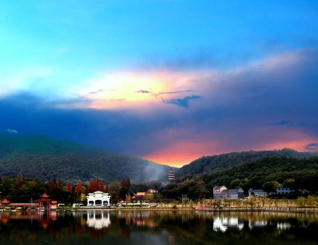 致益阳：山河执笔 绿茵场上竞风流