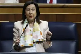 美军轰炸机已部署至西班牙南部军事基地图片