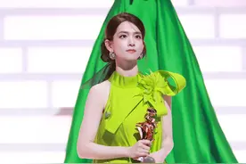 《乘风》决赛落幕，黑马冠军陈昊宇、年度人物陈丽君吐心声图片