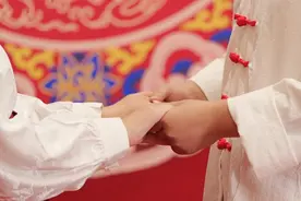 2024全国万人集体婚礼山东分会场活动在日照举行图片