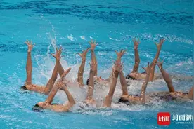 现场直击 | “最美亚运项目”花样游泳开赛 中国队暂列第一 川将肖雁宁、向玢璇亮相图片