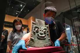 鸮尊聚首，亚丑钺就位，“看·见殷商”进入布展倒计时图片