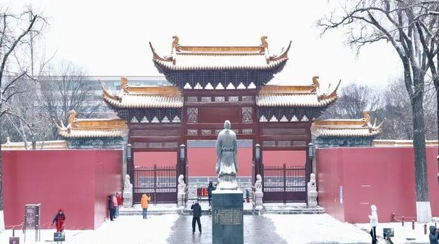 听，秦淮雪落下的声音