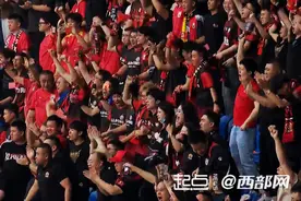 门将失误+补时失单刀！陕西联合1比2憾负佛山南狮吞赛季首败图片