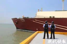 700船！如东边检站服务保障LNG船舶实现新突破图片