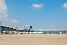 “最火”春运启动！济南机场2025年春运预计运送旅客235万人次图片