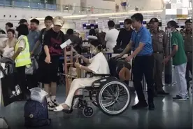 网红博主泰国玩滑翔伞骨折后续：对方赔8万元，预计半年恢复正常图片