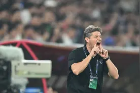 （体育）足球——中超：天津津门虎胜武汉三镇图片