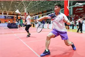 2025李宁杯羽毛球双打邀请赛哈尔滨站开赛图片