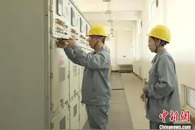 “75后”电力高级工程师扎根一线32年：守护电网“生命线”图片