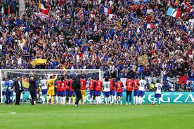 C罗别哭继续奔跑吧，科斯塔连扑三点拯救葡萄牙，葡法大战即将上演图片