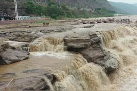 黄河壶口瀑布迎来汛期图片