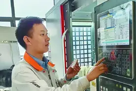 玩转数控机床的技术达人图片