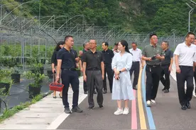 周丹妮赴金口河调研“健全完善小凉山彝区常态化防止返贫致贫机制”图片