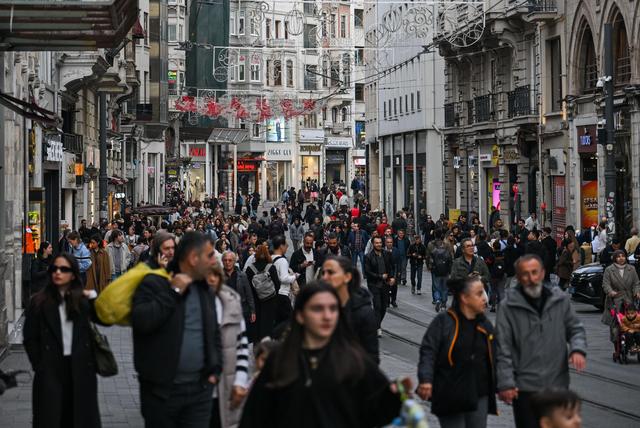 繁华的伊斯坦布尔独立大街