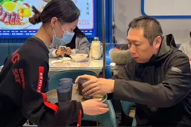 武汉天河机场设立10个点位免费提供姜茶图片