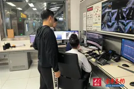 多项暖心服务举措护航高考 青岛地铁再上热搜图片