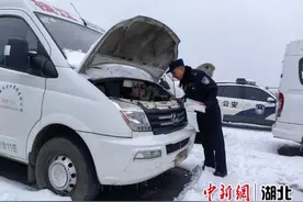 宜昌市车管所上门服务助力企业经营图片