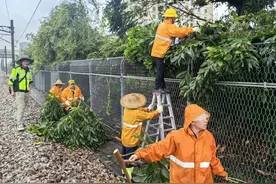 广铁20日对停运线路加开列车，暂时仍有3条线路停运图片