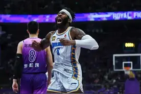 北汽男篮对杰曼、奥莫特使用外援优先续约权图片