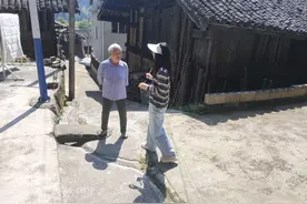 思旸镇：“三强化”扎实开展脱贫劳动力跨省务工一次性交通补助工作图片