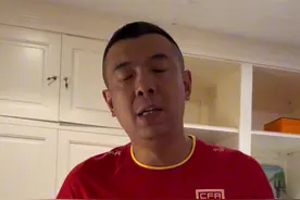 徐亮：国足被吹越位的球没毛病 球队防守没组织&扬科维奇能力不够图片