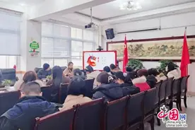 龙年启新程，携手绘新篇 成都鼓楼小学召开新学期全体教师大会图片