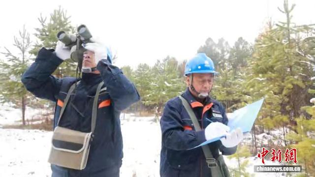 “神州北极”漠河迎今秋首场大雪 开启8个月超长冰雪季