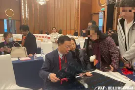 周清华：肺癌靶向治疗、免疫治疗等精准治疗手段  我国也取得了突破性进展图片
