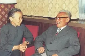 十日谈 | 阿伟：冰心与巴金图片