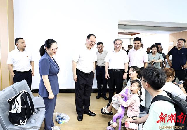 毛伟明赴张家界市调研文旅产业发展