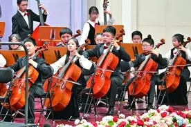 好作品要与时代同频共振图片