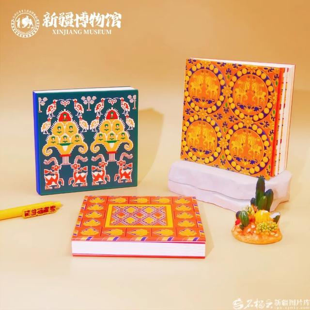 新疆博物馆“迷你方本”文创成爆款