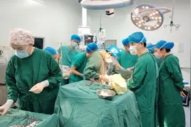 小叶医探｜孕妇即将足月分娩却突发脑出血 一场接力生死营救“抢”回两条生命图片