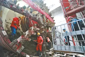 地铁17号线中段隧道全部贯通 4座车站主体结构已完成图片