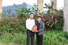 早安 烟台|司机王涛获评“优秀网约车驾驶员”图片