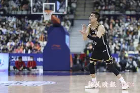 CBA重磅交易：郭艾伦转会广州图片